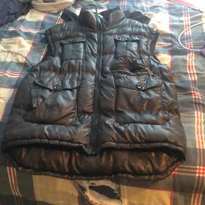 Black puffer vest